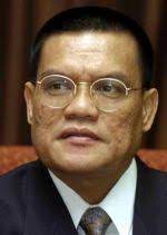 Tun datuk seri utama dr. Pahang Mb Issues Warning To Illegal Cultivators The Star