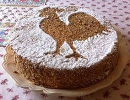 Le Chanteclair Est Une Patisserie A Base De Meringue D Un Melange De Creme Chantilly Et Creme Patissiere Glacee Recette Tiramisu Classique Gateau Idee Gateau