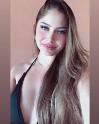 Lara Goulart (@laramoura_g) • Instagram photos and videos