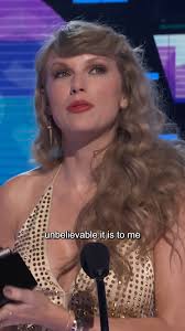 Who will the fans vote to win Album of the Year?? 💿 We'll find out