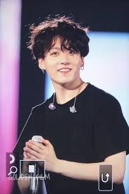 Pin By Wsa On Bts Jungkook Curly Hair Styles Bts Jungkook