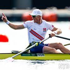 He won a silver medal in the men's single sculls, finishing roughly a second behind greece's. Kjetil Borch Facebook