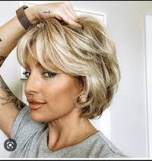 Betty Barrera's Instagram, Twitter & Facebook