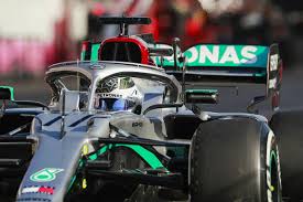 Formel 1 mercedes wunder lenkrad stellt nicht nur sebastian vettel vor ein ratsel web de. Formel 1 Mercedes Lenkrad Trick Das Vor Verbot Fur 2021