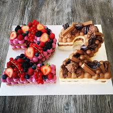 22 Zahlentorte Lettercake Cakeart Landshut Siass Siass Landshut Bayern Geburtstag Taufe Hochze Geburtstagstorten Rezepte Susse Kuchen Snickers Kuchen