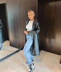 Street Style Women S Nike Air Jordan 1 S Outfits With Jordan 1s Fashion Styles Jordan Outfits Womens Trendy Outfits