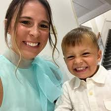 Ashley Hipsher's Instagram, Twitter & Facebook