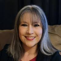 Holly Grubbs's Instagram, Twitter & Facebook