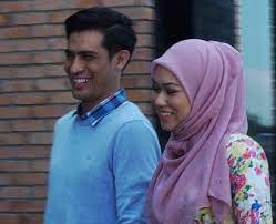 Drama ini mengisahkan tentang percintaan di antara zamer dan juga melissa yang tidak kesampaian. Dia Menantu Rahsia Antara Raysha Rizrose Dan Ashraf Muslim