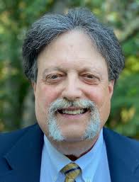 Robert Buran's Instagram, Twitter & Facebook