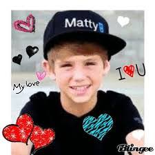 Cassie Robinette's Instagram, Twitter & Facebook