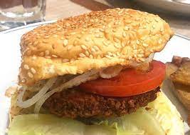 Yuk sesekali roti bakpaonya dibikin hanburger dengan diberi isi suwiran ayam yang dimasak dengan citarasa manis gurih ini. Resep Burger Ayam Homemade Patty Oleh Aileen Cookpad