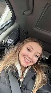 Jan Burnham's Instagram, Twitter & Facebook