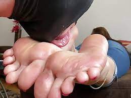Princess humiliates the domestic slave using sweety smelly feet. Free Foot Slave Humiliation Porn Tube Foot Slave Humiliation Videos Movies Xxx Pornkai Com