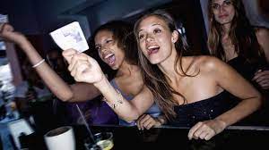 Sweet seduction chicago is the fastest growing and larger female stripper and showgirl agency in chicago. 19 Things That Happen When Women Go To Strip Clubs