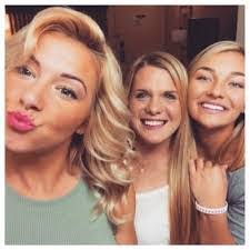 Daphne Ely's Instagram, Twitter & Facebook