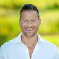 Maximillian Barry's Instagram, Twitter & Facebook