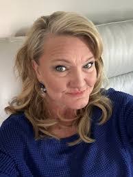 Donna Lodato's Instagram, Twitter & Facebook