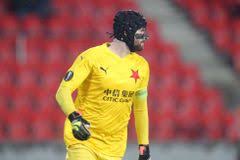 Brankář slávistických fotbalistů ondřej kolář už má nachystanou masku a helmu, se kterými bude po zlomenině v obličeji nastupovat k zápasům. Ondrej Kolar Aktualne Cz