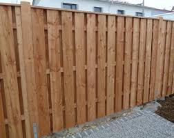Sie Sagen Uns Welchen Sichtschutz Sie Wollen Wir Fertigen Ihn An Sichtschutz Garten Holz Sichtschutz Garten Zaun Holz Im Garten