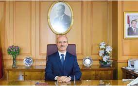 11 kasım 2014 tarihinde cumhurbaşkanı recep tayyip erdoğan tarafından (yök) yüksek öğretim kurulu başkanlığına. Yok Un Yeni Baskani Belli Oldu Prof Dr Erol Ozvar Kimdir Internet Haber