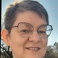 Carmen Lutz's Instagram, Twitter & Facebook