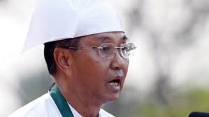 Water canon siram massa protes kudeta myanmar. Update Kudeta Suu Kyi Myanmar Presiden Baru Kembali Militer