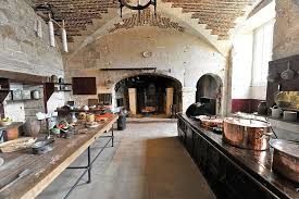 Chateau De Valencay Indre Interieur Chateau Cuisine Nourriture Pluiesnuhiriennes Vertforet Chateaux Interiors Castle Rooms Antique Kitchen
