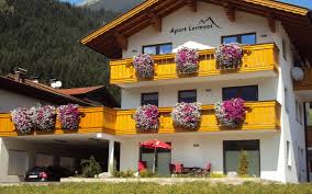Willkommen im haus lusspark lermoos. Haus Lusspark Karen Pati Schuster In Lermoos Ehrwald Ferienwohnung Appartement Privatzimmer Pension Bed And Breakfast Gunstig Urlaub Beim Privaten Zimmer Und Appartementvermieter Zugspitze Tirol Sommer