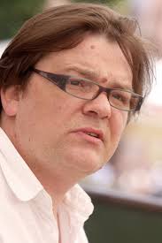 Awanse i degradacje przy placu Teatralnym