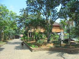 Kết quả hình ảnh cho nha dong que viet nam