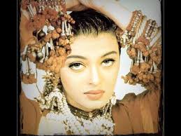 After making her film debut with a minor role in the 1995 drama rangeela, she played a supporting role in the crime film satya. Unseen Pictures Of Aishwarya Rai Reminds She Is The Most Beautiful Woman Aishwarya Rai Rare Photos Aishwarya Rai Miss World 1994 Filmibeat