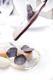 Coquilles Saint Jacques Et Truffe Noire Gastronomie Recettes De Cuisine Recettes Gastronomiques
