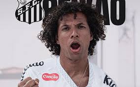 Santos x Athlético-PR: prováveis escalações, onde assistir e desfalques