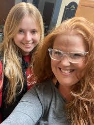 Angela Battisti's Instagram, Twitter & Facebook