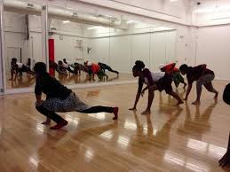 Students Warming Up For Sabar Traditional Senegalese Dance Class With Marie Basse Wiles Dance Life African Dance Dance Class