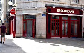 Les bouchons lyonnais garants de la tradition culinaire lyonnaise. Un Nouveau Bouchon Lyonnais A Besancon Macommune Info