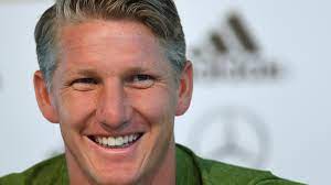 Photo by fred kfoury iii/icon sportswire via getty head coach jupp heynckes of fc bayern munich speaks with bastian schweinsteiger of bayern. Bastian Schweinsteiger Hort Auf Zdfmediathek