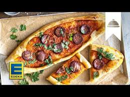 Deftige Brotschiffchen Mit Unserem Rezept Fur Pide Mit Sucuk Backen Sie Die Beliebte Turkische Spezialitat Jetzt Zu Ha Rezepte Lebensmittel Essen Pide Rezepte