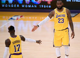 Dennis schröder spielte in der vergangenen saison für die los angeles lakers. Lebron James And Dennis Schroder Share Same Powerful Reaction To Alex Caruso S Goodbye To Lakers Lakers Daily