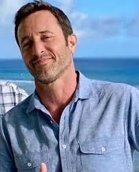 Thought you'd all appreciate my favourite shirt Order here >>  https://www.teezily.com/birthday-alex-o-loughlin1