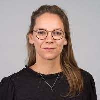 Julie Janssen's Instagram, Twitter & Facebook