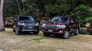 The 2019 toyota land cruiser is a worldwide legend, known from aruba to zimbabwe as one of the most competent suvs ever made. 2019 Toyota Land Cruiser Redesign Towing Capacity 2019 2020 Car Announcements