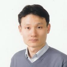 Yonghee Cho's Instagram, Twitter & Facebook