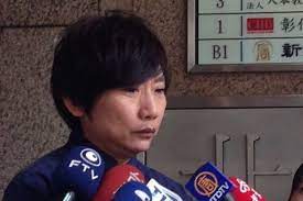 燒傷「變臉」過來人 秦偉熬過水療痛 【聯合報╱記者葉君遠／台北報導】2010.12.25 03:06 am 秦偉建議selina兩種療燒燙傷的作法 / 葉君遠 17å¹´å‰3åº¦ç¼å‚·å°è—äººç§¦å‰ ç›¸ä¿¡è‡ªå·±æœƒç—Šç™' å…«ä»™æ¨‚åœ' å¤§ç´€å…ƒ