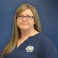 Lindsey Williams's Instagram, Twitter & Facebook