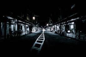 寝静まる夜の商店街の無料写真素材 - ID.12522｜ぱくたそ