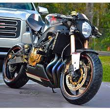123 Likes 8 Comments Sportbikewithdrawals On Instagram 93 Cbr600 This Is A Beauty Sportbikewithdr Retro Motorcycle Motorcycle Bike Motorbike Design