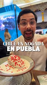 Cómo hacer jugo verde casero? 🥒🍏🥬 Nos dimos cuenta que estábamos  gastando un buen en esas bolsitas verdes… así que mejor decidimos hacerlo  en casa 💸👀 . . . #jugoverde #vidaenpareja #viviendojuntos #novios  #esposos #receta