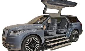 Lincoln S Navigator Concept Embodies Quiet Luxury Mantra